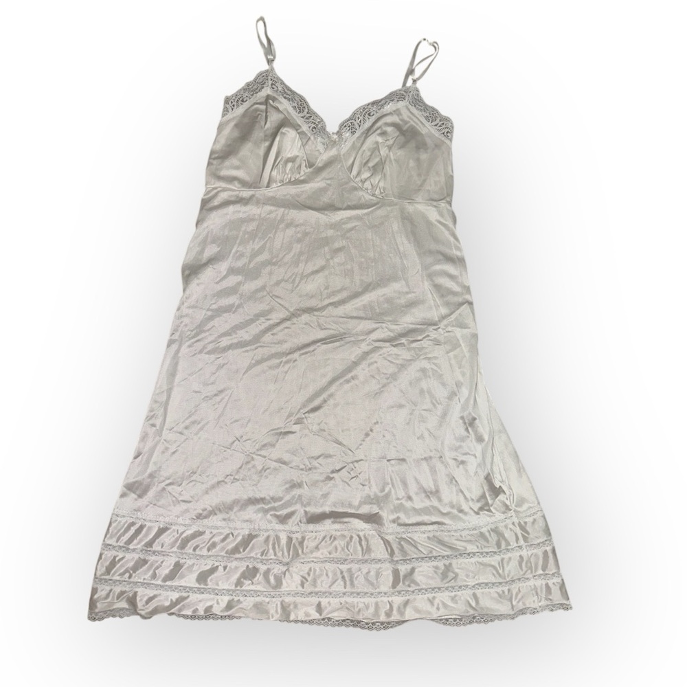 Adonna White‎ Antron Nylon Full Slip Size 42